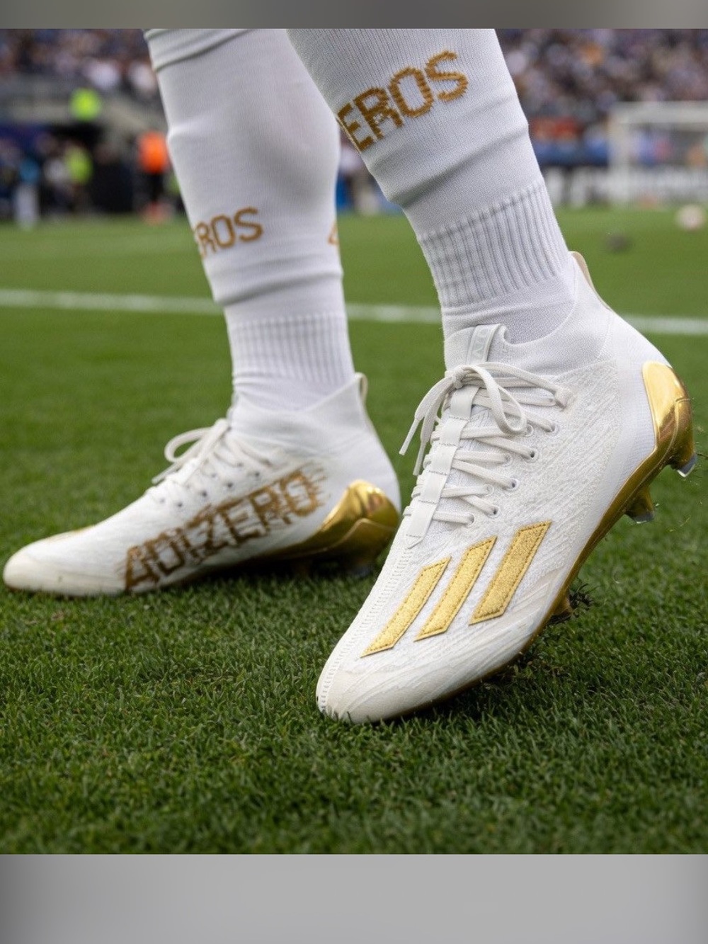 Adidas Adizero White Metallic Gold
Primeknit Football Cleats Men's US 11.5